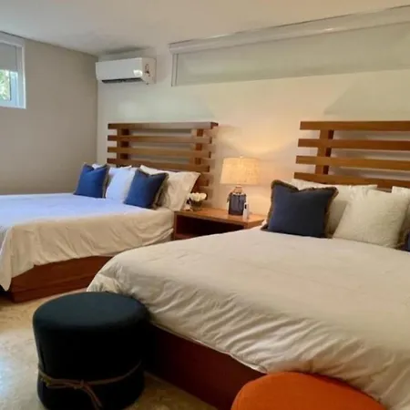 Apartamento Abierto Con Banera De Hidromasaje Prado Del Rey Exterior photo