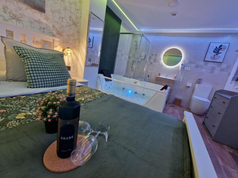 Apartment Abierto Con Banera De Hidromasaje
