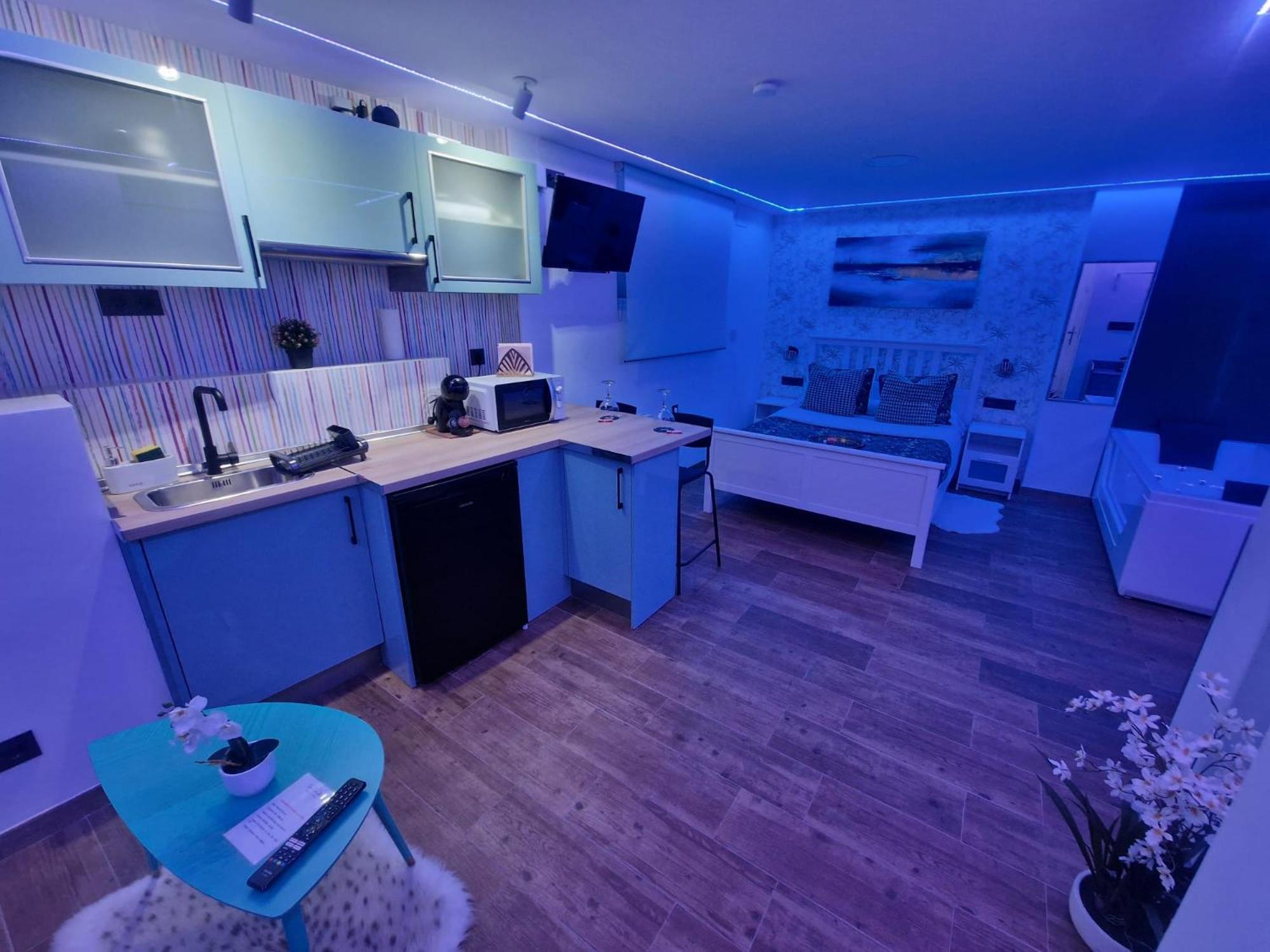 Apartment Abierto Con Banera De Hidromasaje *